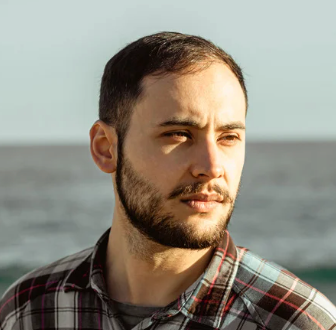 Andrés R.